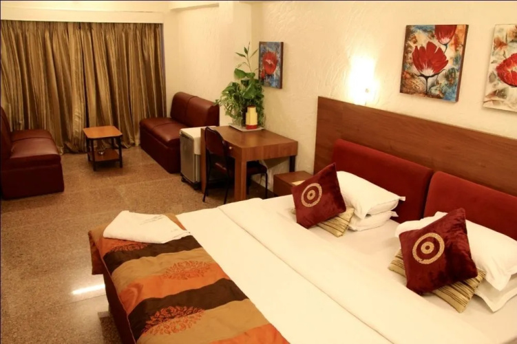 Samraj Hotel