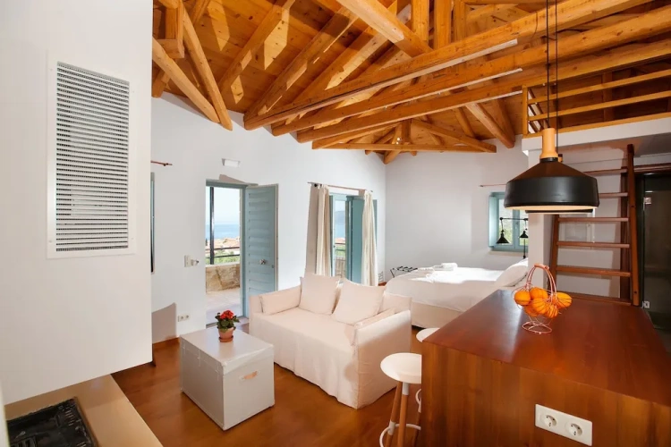 1 Bedroom Suite beachfront