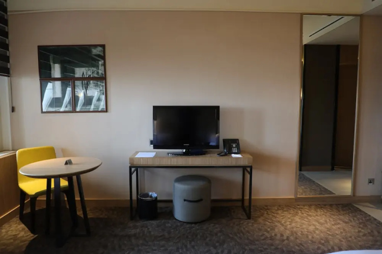 Abu Dhabi Airport Hotel
