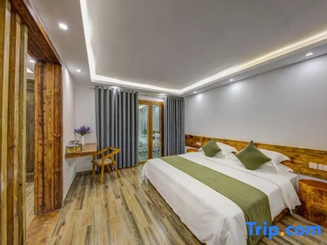 Double Suite