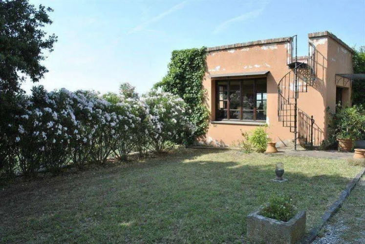 Agriturismo La Palazzina e Orchidea Bed&Breakfast