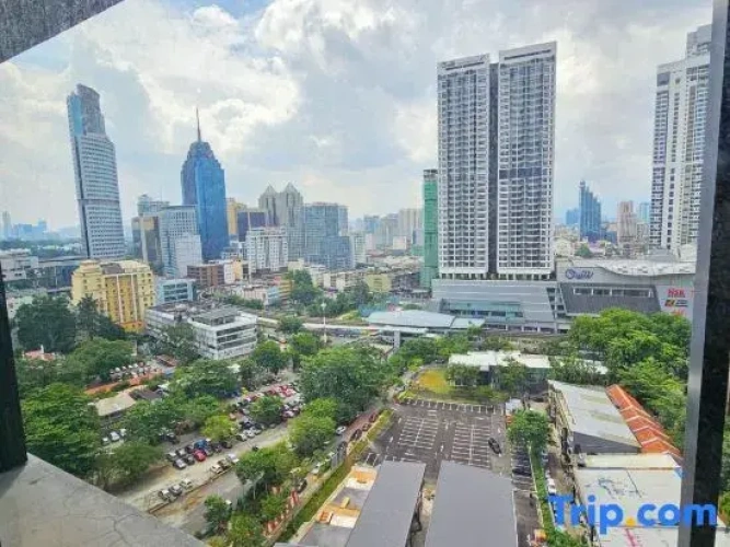 Deluxe Double Studio with city view