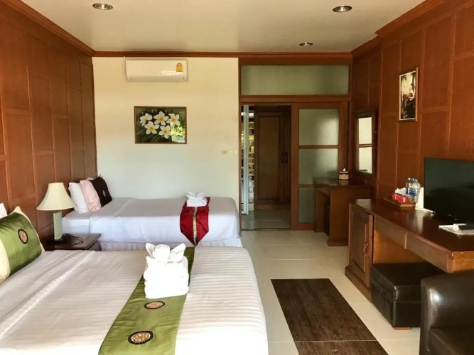 Deluxe Twin room