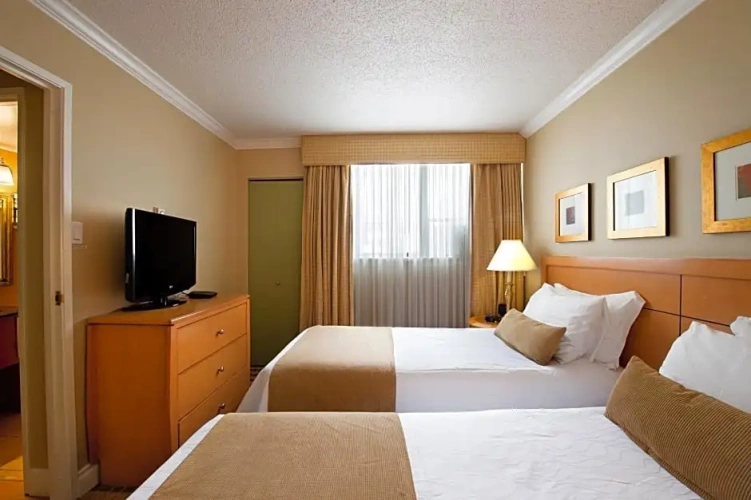 1 Bedroom Standard Twin Suite with balcony