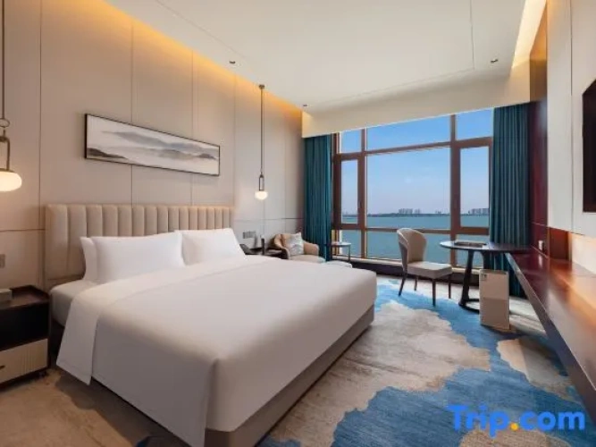 Business Double room with lake view