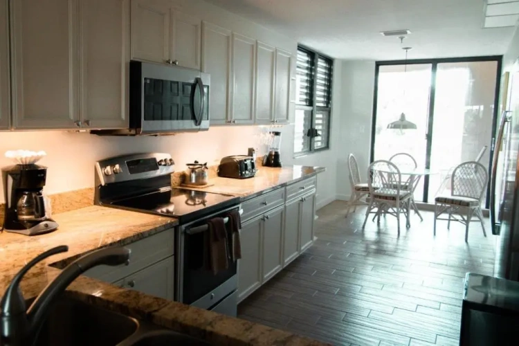 2 Bedrooms Apartment