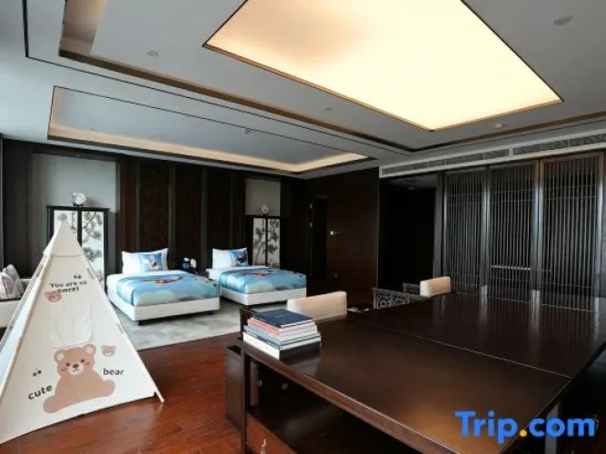 2 Bedrooms Family Suite