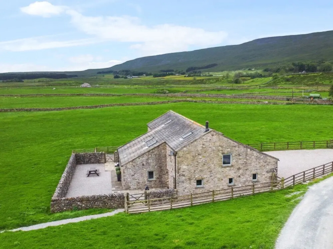 Three Peaks Barn