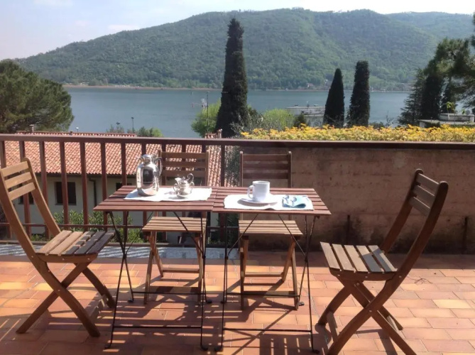 Terrazza sul lago di Iseo