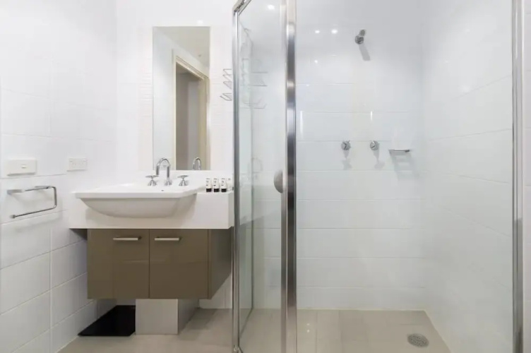 Central 1-bed With Parking, BBQ