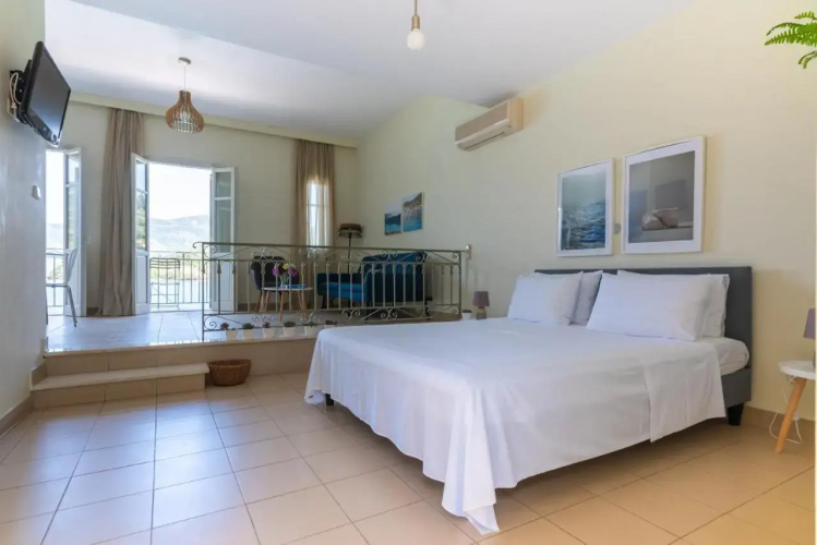 Omirikon Hotel