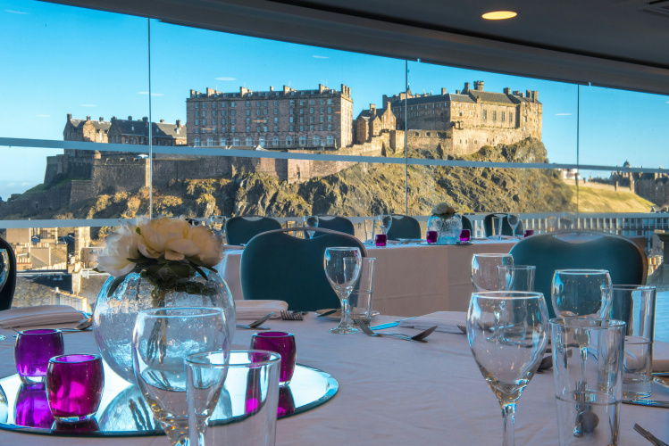 DoubleTree by Hilton Edinburgh City Centre photo 26