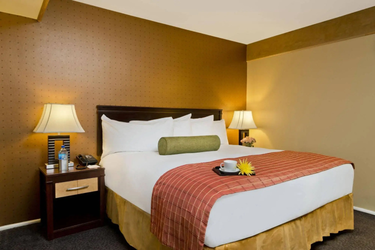 Fountaingrove Inn