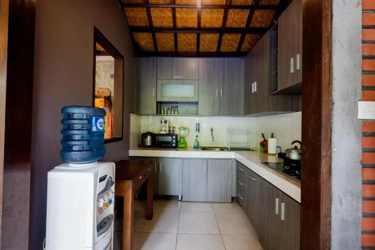 4 Bedrooms Cottage