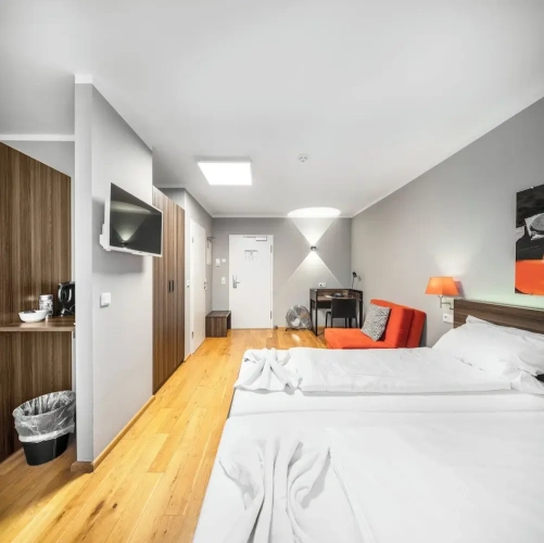 Standard Triple room with balcony