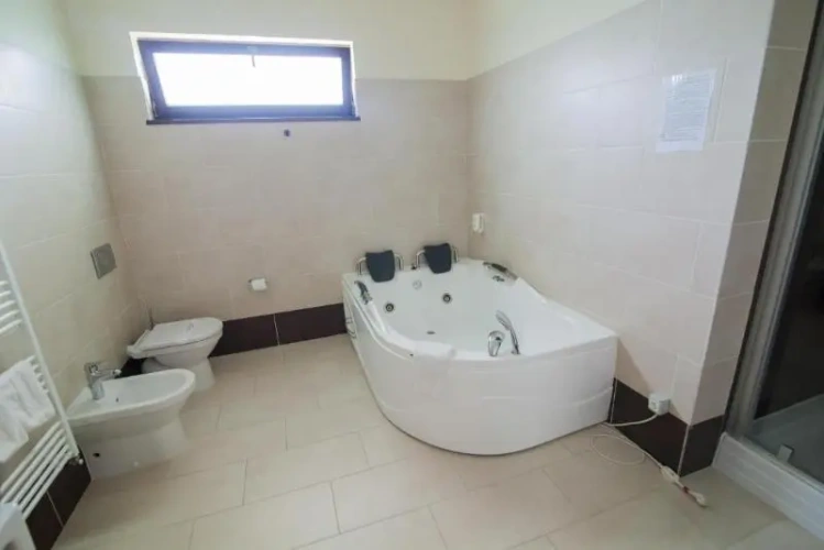 Standard Double Suite