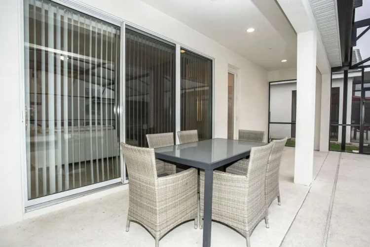 6BR Villa - 327 Marcello Blvd