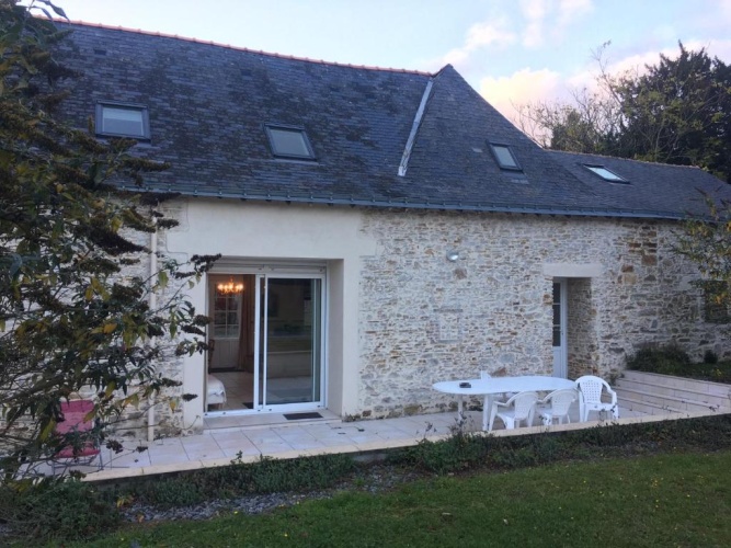 2 Bedrooms Cottage