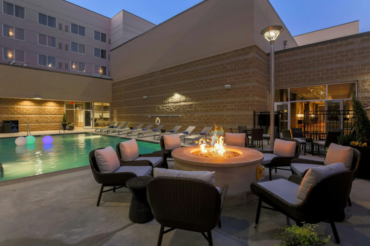 DoubleTree by Hilton Evansville photo 27