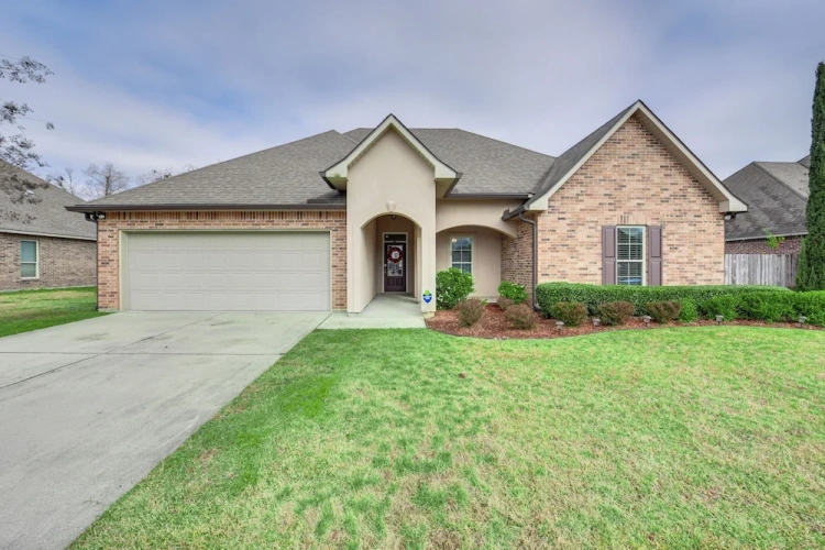 4 Bedrooms Cottage