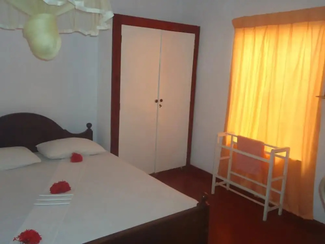 Nishan Surf Inn