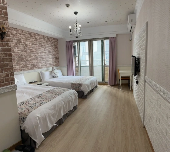 Standard Quadruple room with balcony