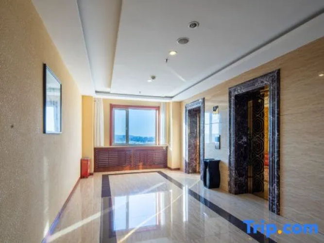 Xifeng Hotel