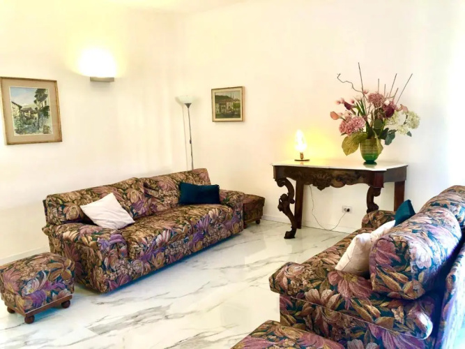 MB2 Apartment