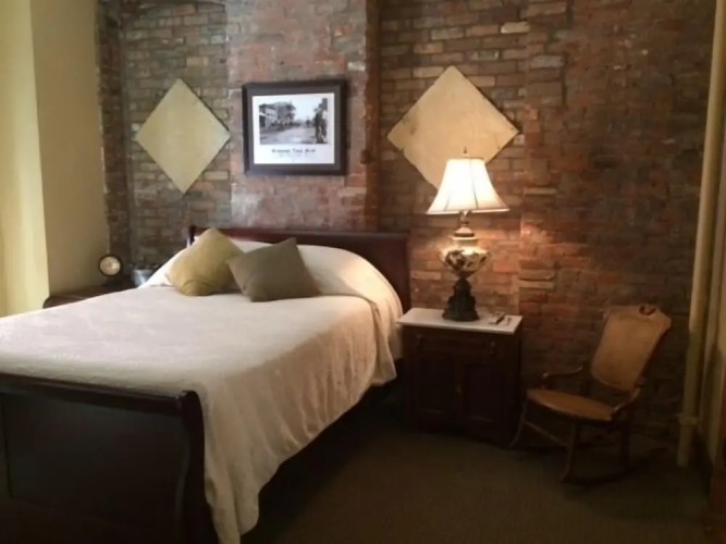 Weatherford Hotel