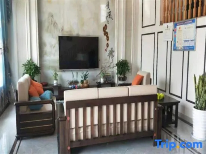 Xinchang Yunqi Small Building House