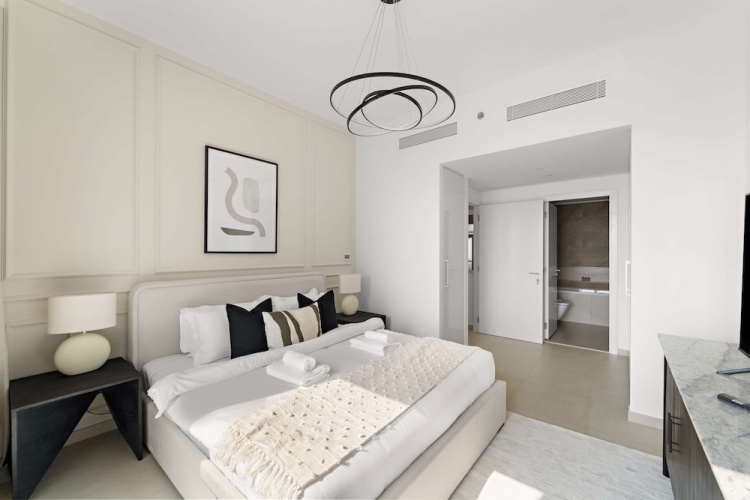 Silkhaus Luxury 2BR Emaar Tower Family Ideal