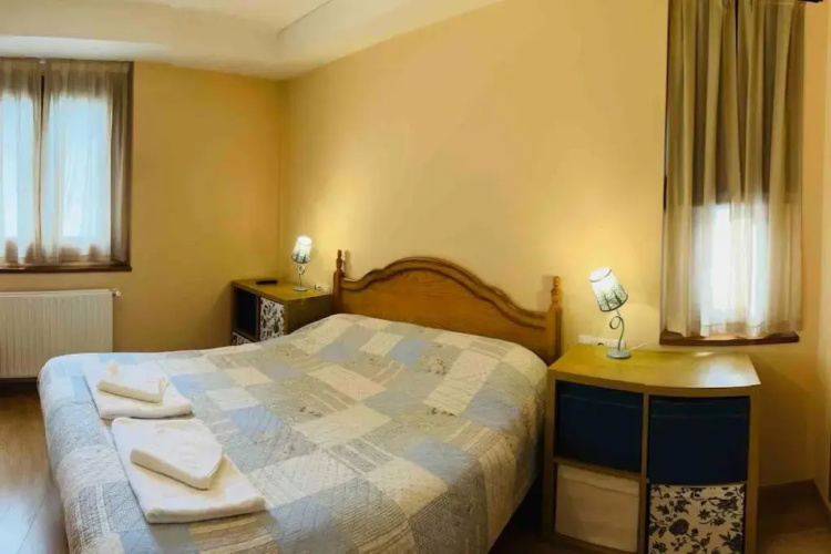 Luxury Apartment Llops HUT-7760 , 5 pax