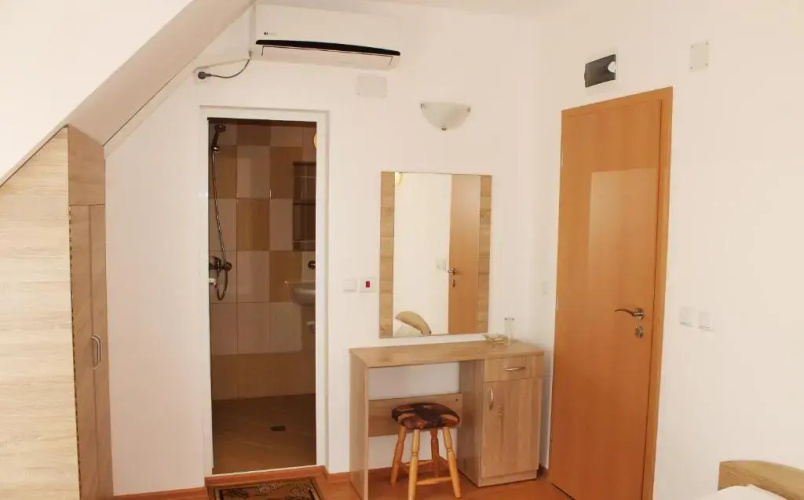 Hotel Aia Kavatsi
