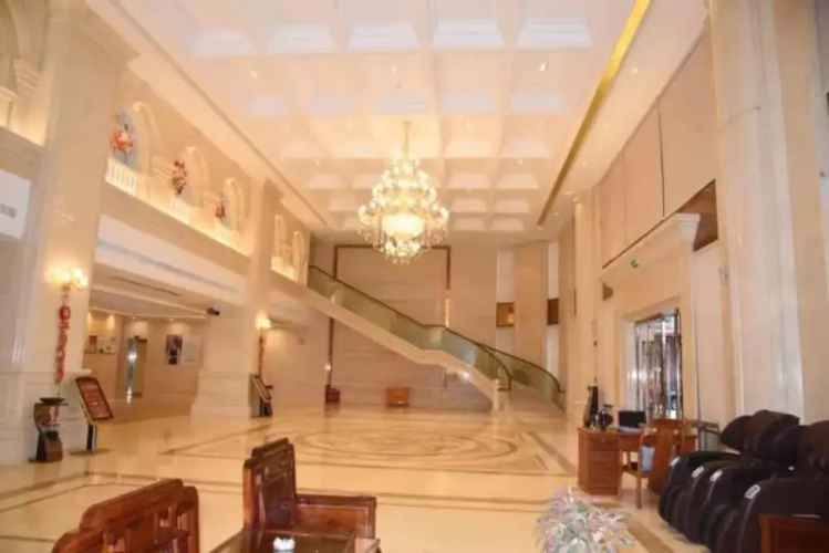 Vienna International Hotel (Shantou Simapu)