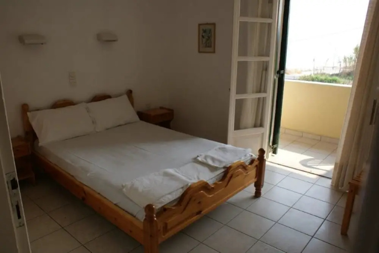 BeachFrontSalvanos aparthotel