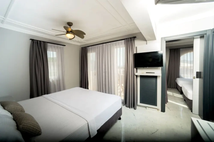 2 Bedrooms Suite