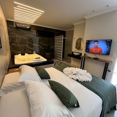 Deluxe Suite