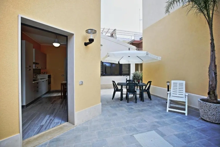 2 Bedrooms Cottage
