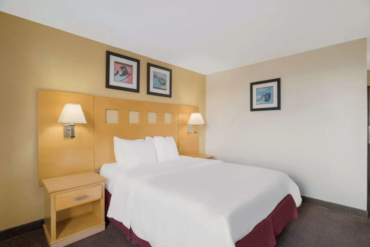 Days Inn by Wyndham Alice