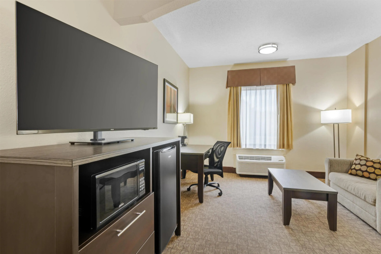 Best Western Teal Lake Inn