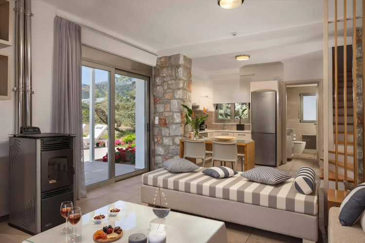 Cedar Bay Beachside Villas