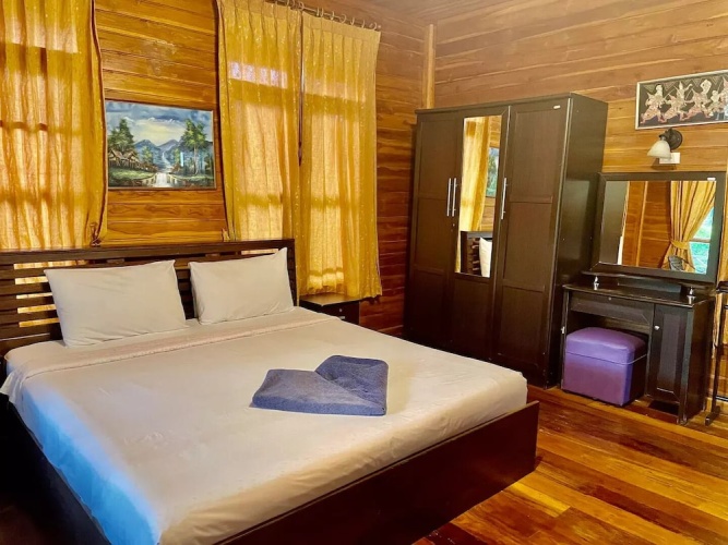 Bang Saray Village Resort