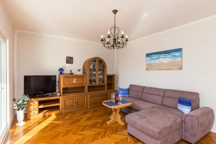2 Bedrooms Standard Quadruple Apartment with sea view