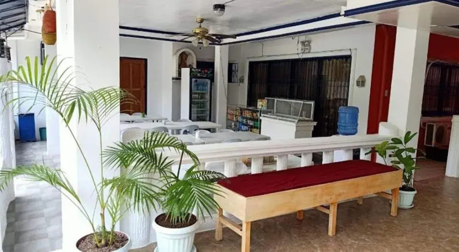 Aelas Home Hostel