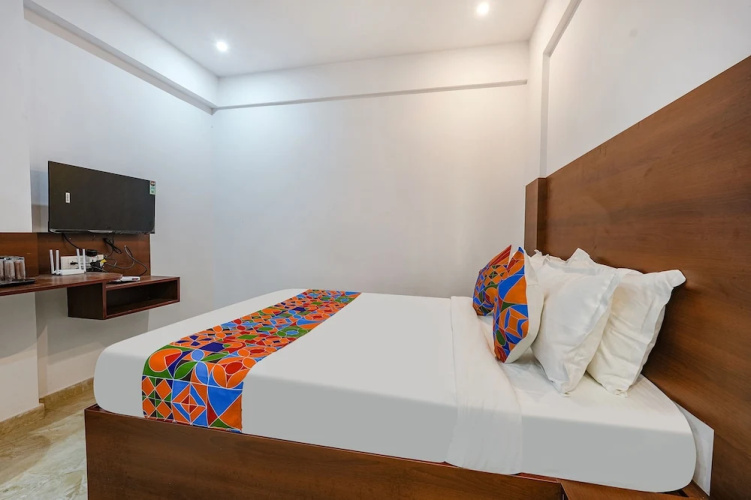 Fabhotel Tree Suites