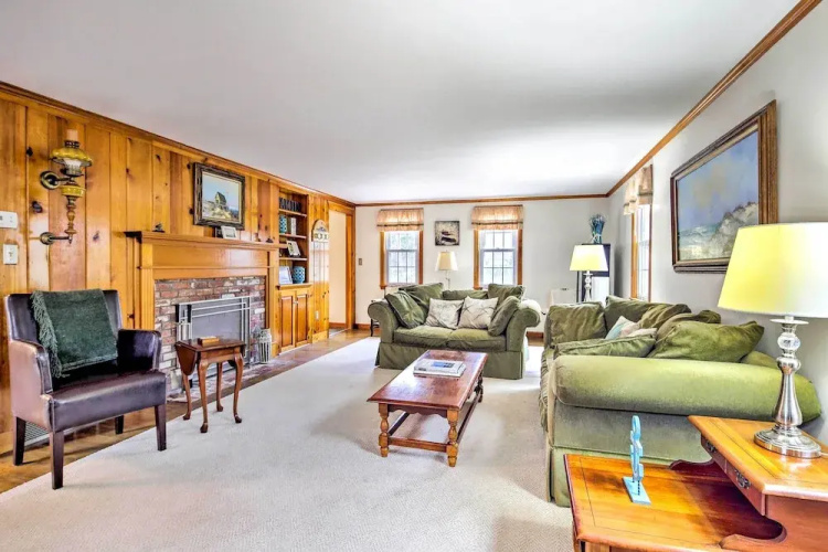 2 Mi to Shore: Home w/ BBQ & Beach Gear in Mashpee