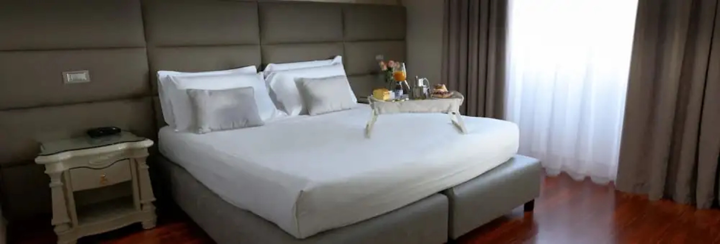 Green Park Hotel