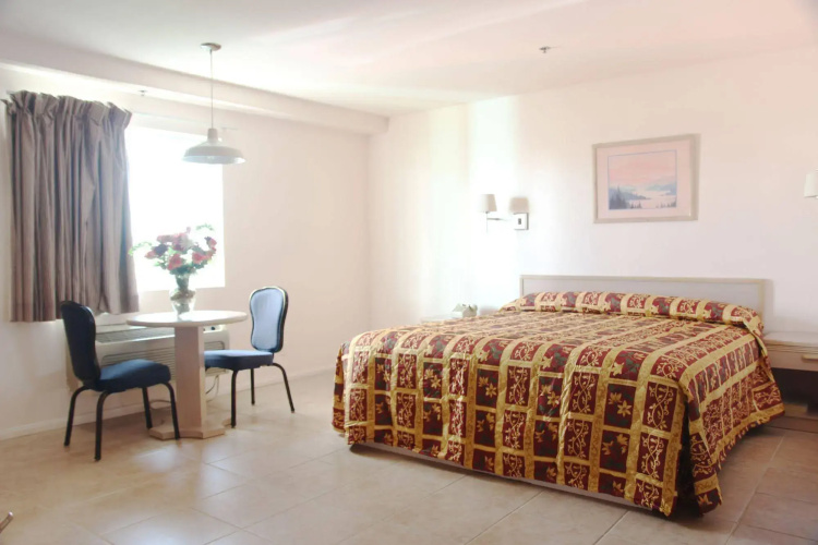 Diamond INN