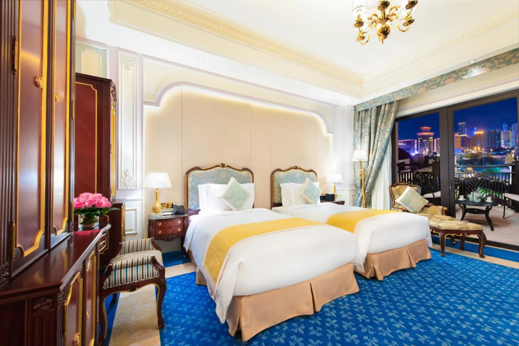 Legend Palace Hotel