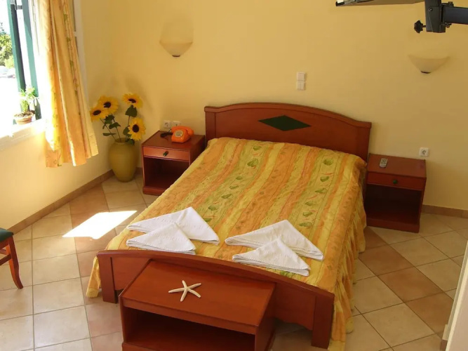 Pyrgos Beach Studios
